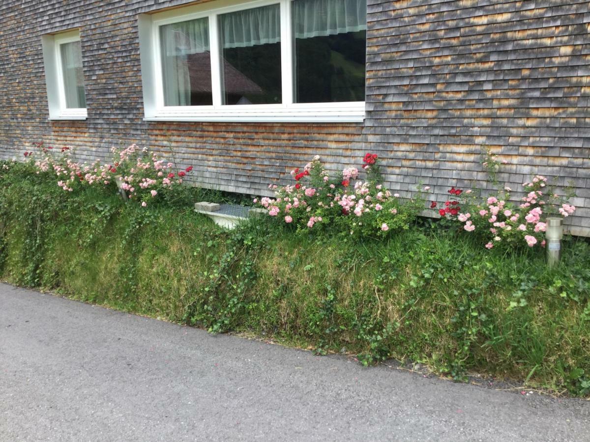 Gaestehaus Pfandl Au (Vorarlberg) Bagian luar foto